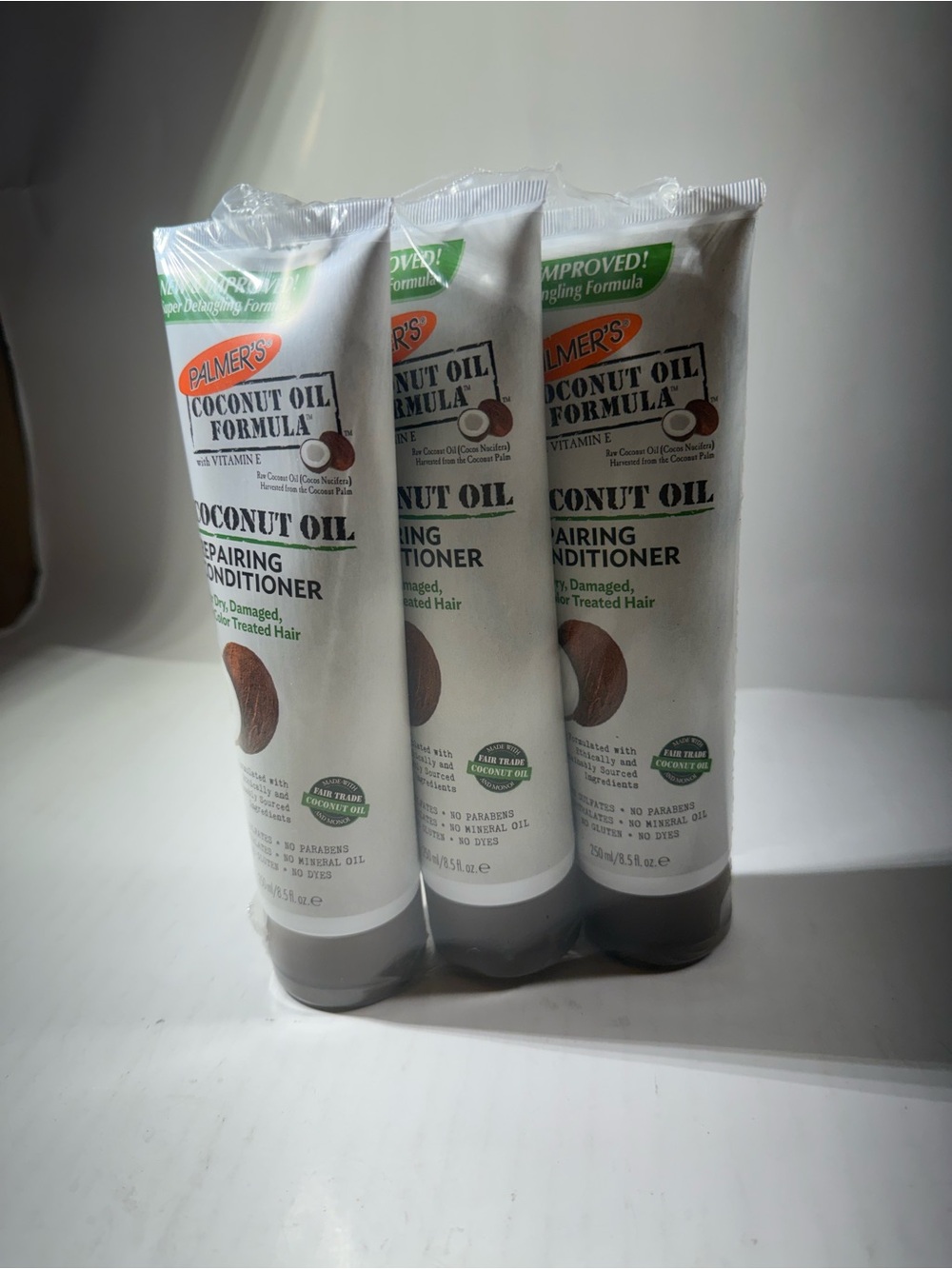 Palmer's Coconut Oil Repairing Conditioner - White